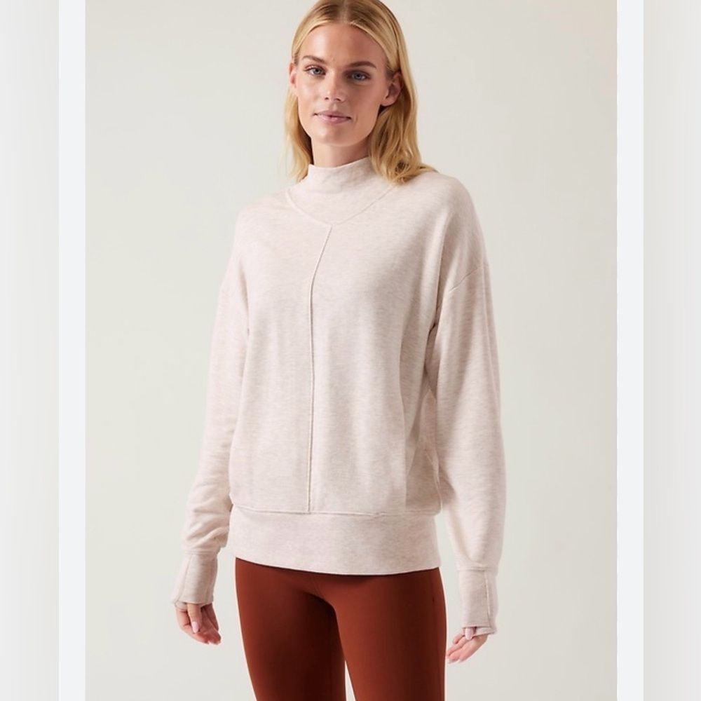 Athleta Apollo Crewneck Sweatshirt Heather Oatmeal Medium Super soft!